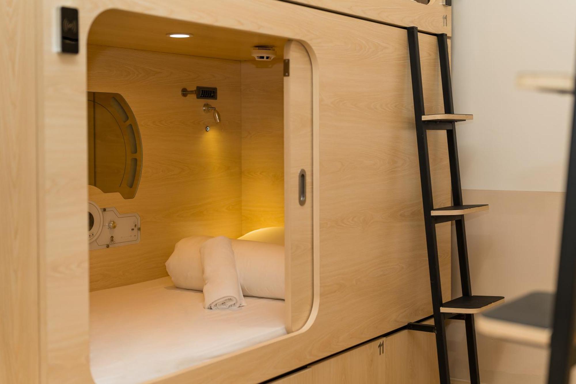 Luma Nest Capsules Hotel kapsul