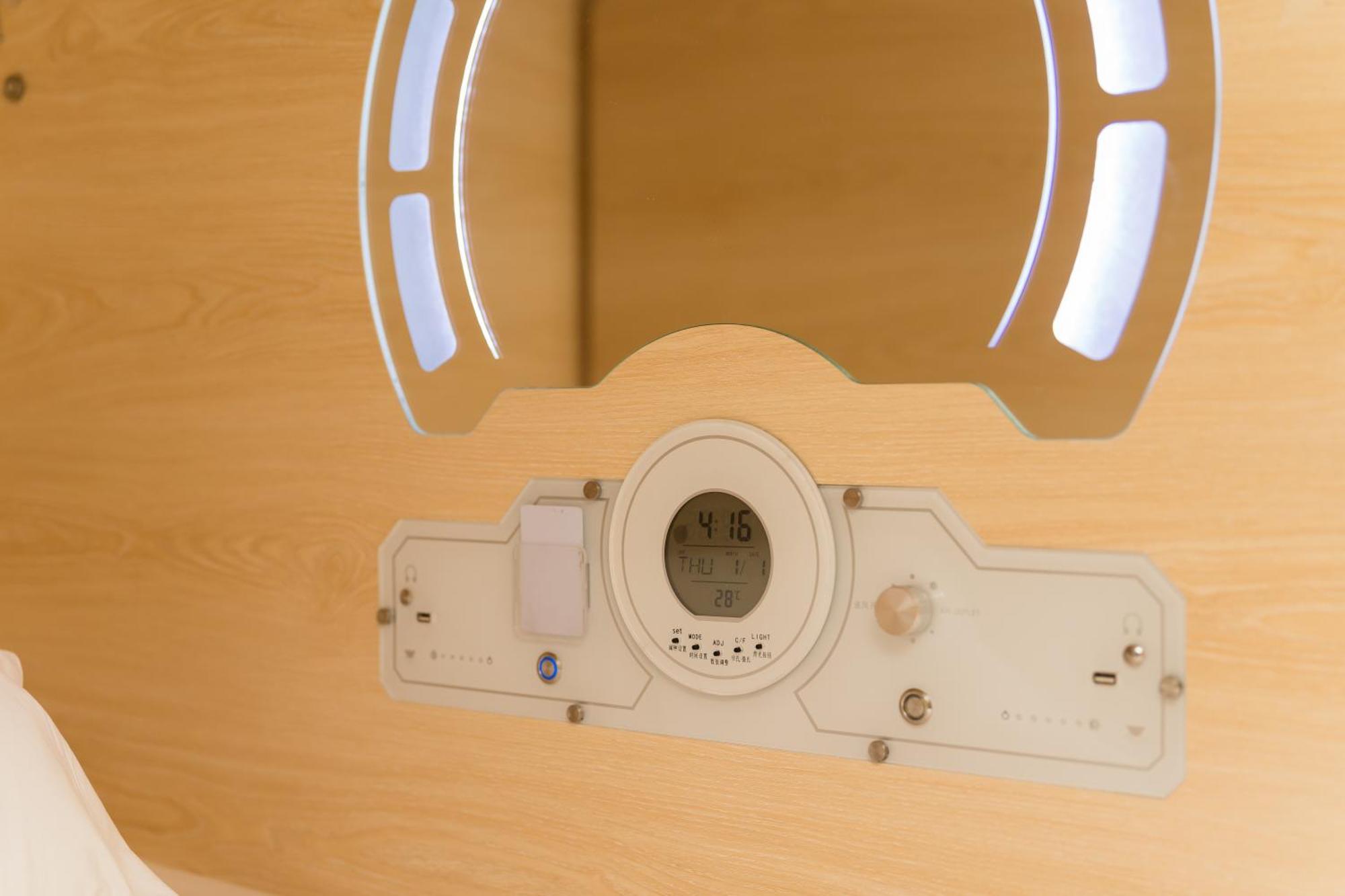 Luma Nest Capsules Hotel kapsul