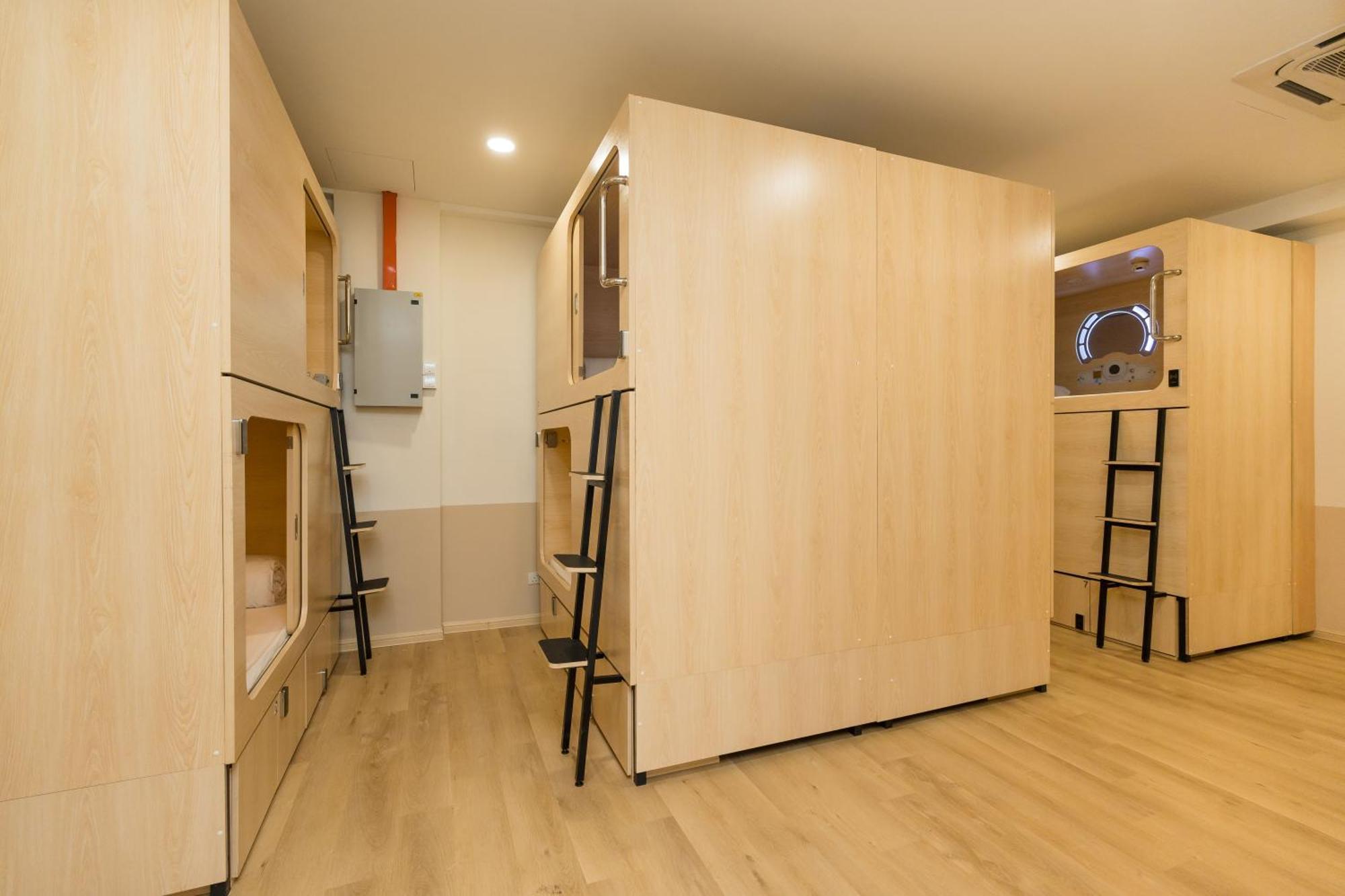 Hotel kapsul Luma Nest Capsules *
